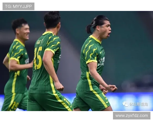 成都网球队以81分领跑大师赛积分榜展现强劲实力